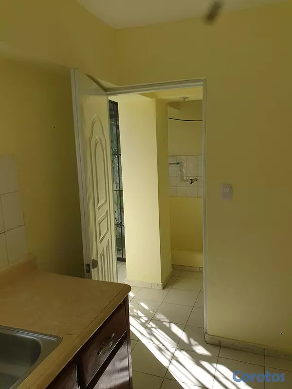 apartamentos - Se vende Apartamento en el ens. La paz de 2 dormitorio.  negociable  8