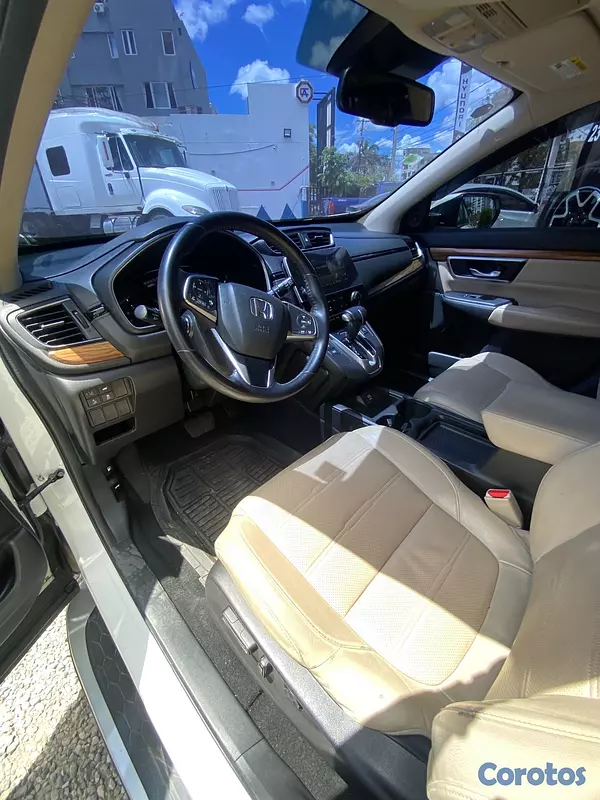 jeepetas y camionetas - Honda CR-V 2018 EXL
Blanco perla que impone presencia  4
