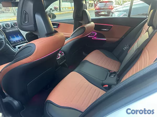 jeepetas y camionetas - Mercedes Benz C300 AMG año 2023  8