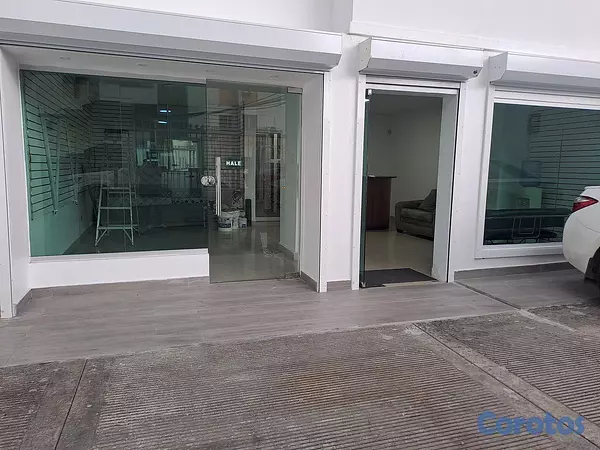 oficinas y locales comerciales - Alquilo local 1er piso 95 mts en Ens. Quisqueya  8