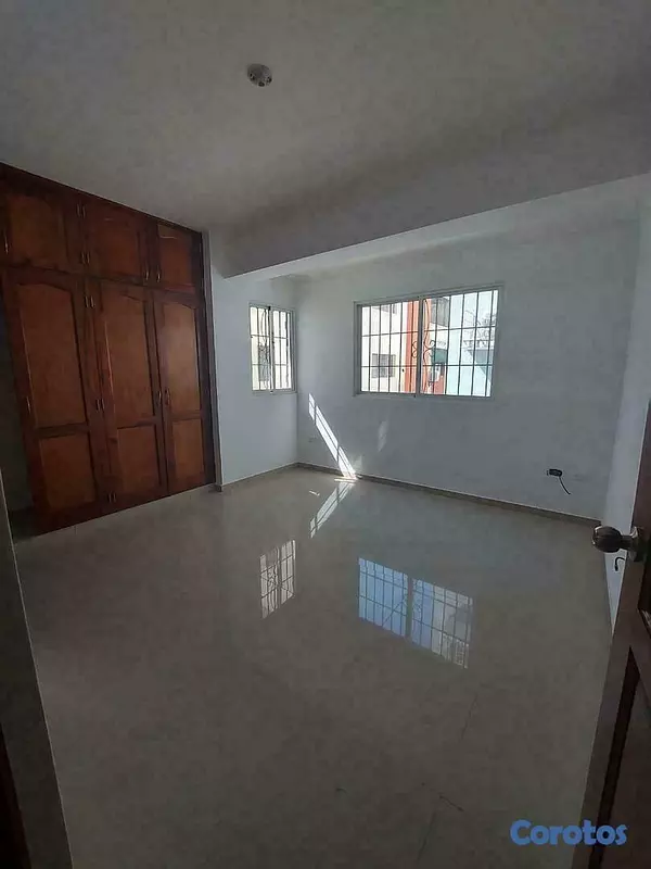 apartamentos - ¡MIRADOR NORTE! IMPECABLE CLÁSICO APARTAMENTO AMPLIAS HABITACIÓNES BUEN UBICADO 9