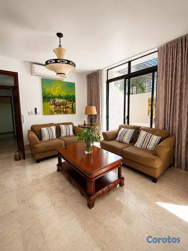 casas - Casa de 3 habitaciones 2 baños en alquiler en El V 5