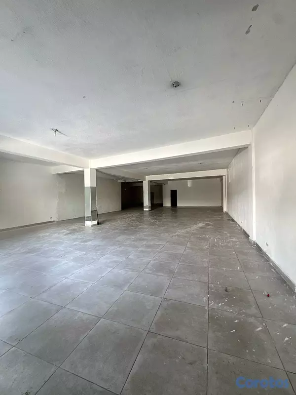 oficinas y locales comerciales - LOCAL COMERCIAL 3
