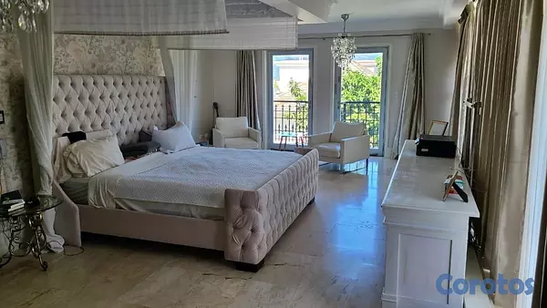 apartamentos - MODERNA Y LUJOSA CASA EN VENTA SANTIAGO. 8