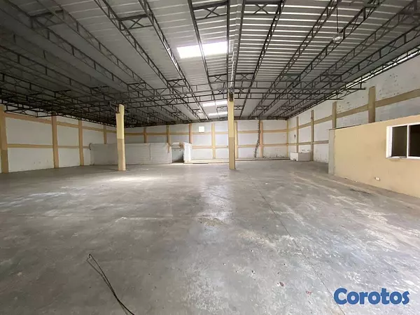 otros inmuebles - ALQUILO Nave en la Av. Monumental Proximo al Olé 6