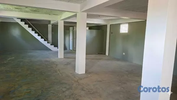 oficinas y locales comerciales - local en alquiler en hainamosa 6