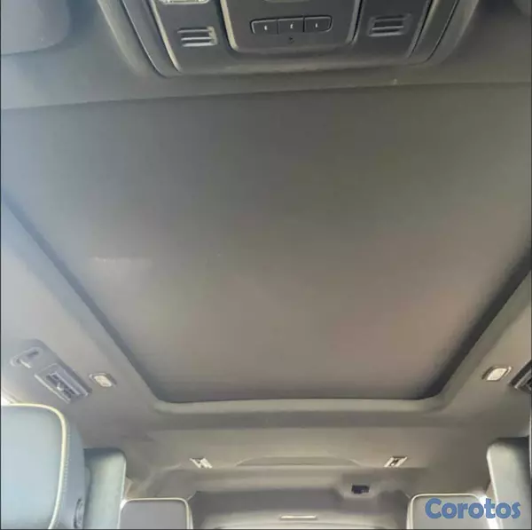 jeepetas y camionetas - CHEVROLET SUBURBAN 1500 DIESEL 2022 4