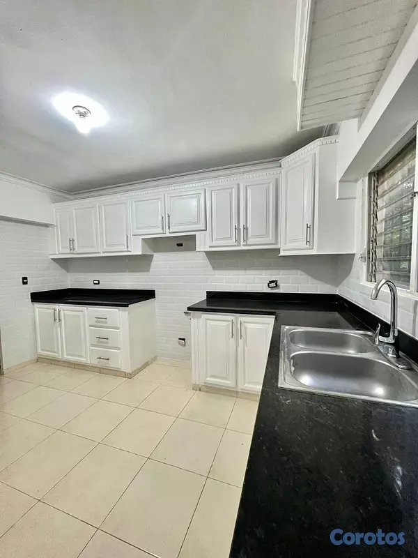 apartamentos - Amplio apartamento en Alquiler en exclusivo sector de Evaristo Morales 📍
 2