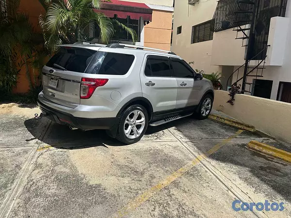 jeepetas y camionetas - Ford explorer XLT 2013  4