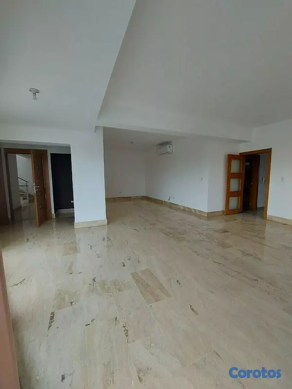 apartamentos -   TORRE AMPLIO  APARTAMENTO  IMPECABLE   3
