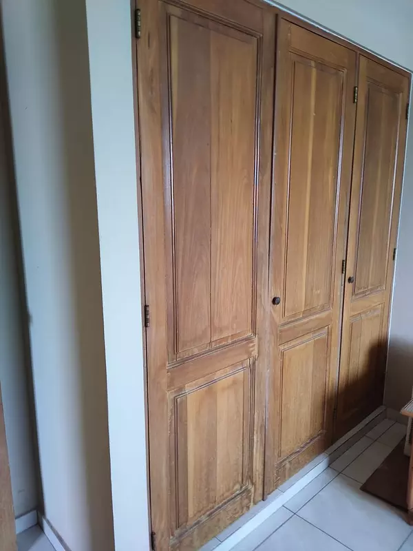 apartamentos - VENDO Excelente oportunidad en la Zona Universitaria! 3er nivel, 124 m. 2