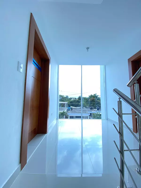 apartamentos - Apartamento 2do Nivel en Los Alamos  6