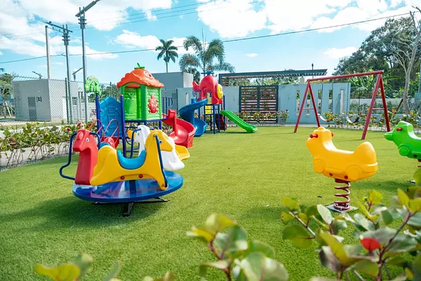 apartamentos - Se Vende Apartamento von Piscina en Llanos de Gurabo 3