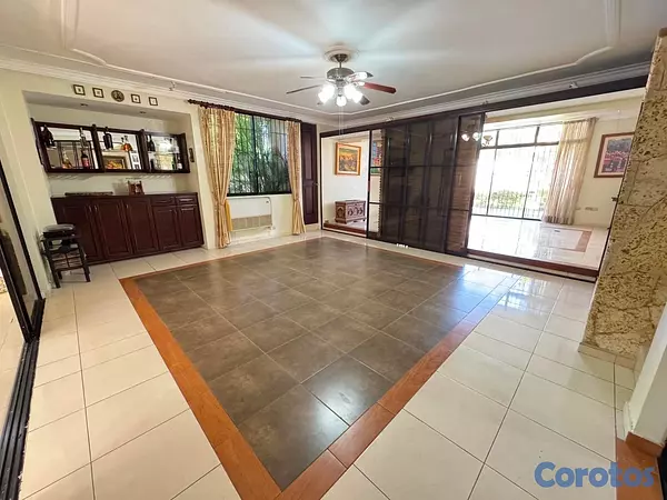 casas - vendo casa en los Ríos de tres niveles 4 habitaciones 5 parqueos jacuzzi  15