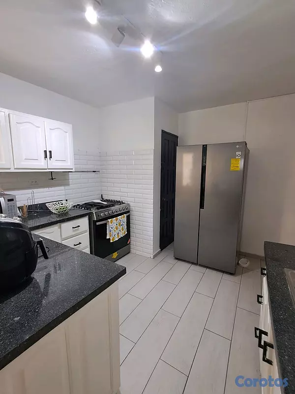 apartamentos - Amplio apartamento segundo nivel con áreas verdes en Gazcue 4