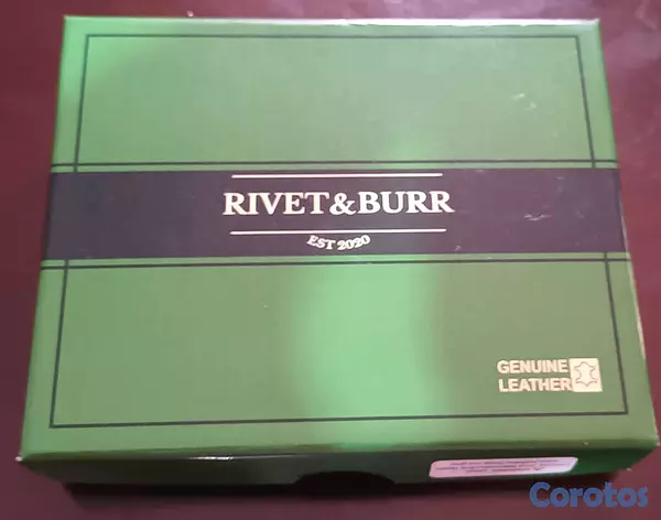 joyas, relojes y accesorios - Billetera Rivet & Burr en RD$800 nueva 8
