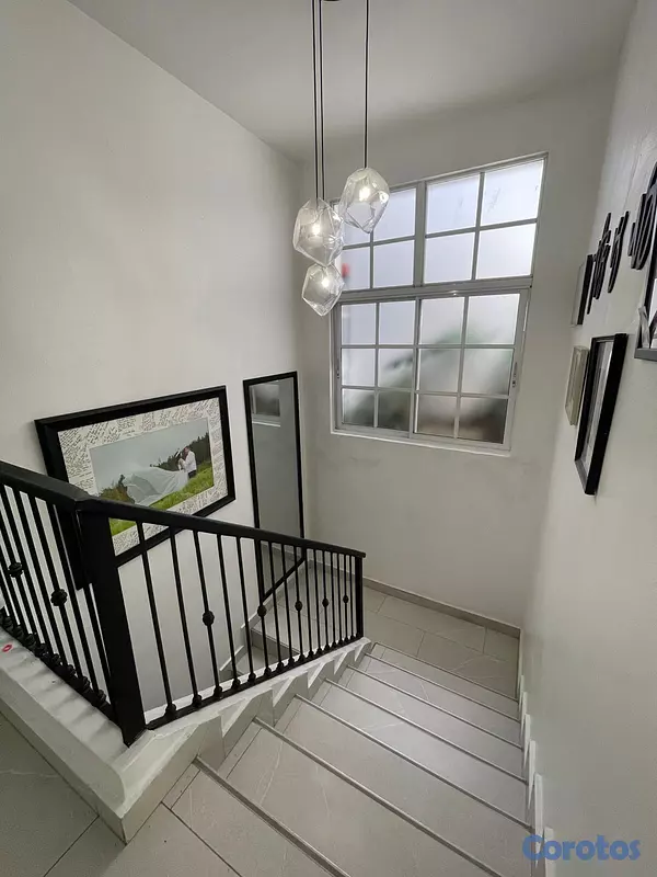 casas - Se vendé casa totalmente remodelanda en quisqueya 5