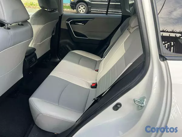 jeepetas y camionetas - toyota rav4 2020 9
