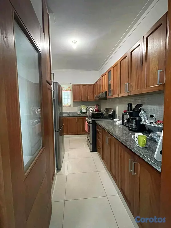 apartamentos - Apartamento.Vivir en el Sector el Millón de rd🇩🇴 es vivir cerca de to2. 
 4