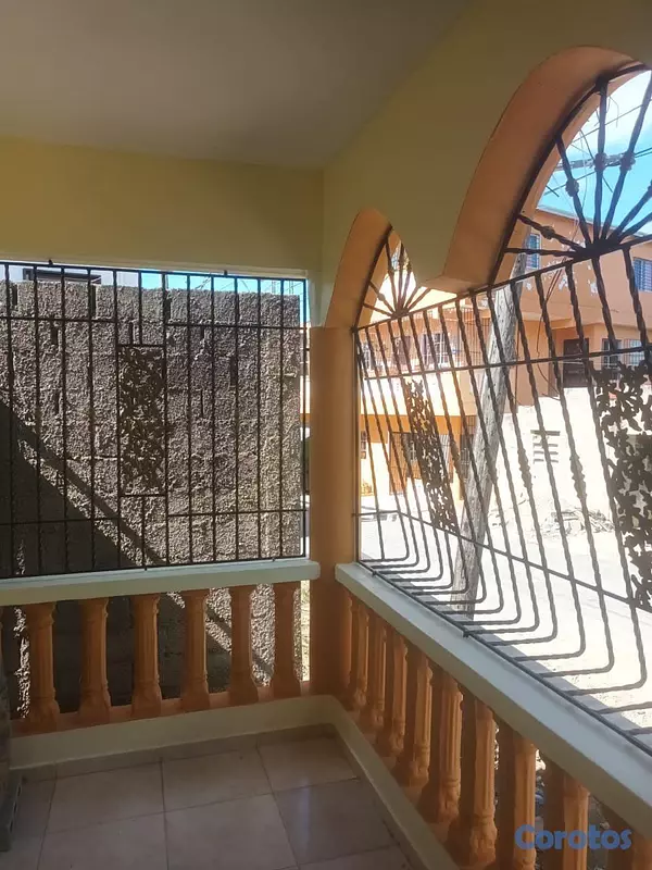 casas - SE VENDE CASA EN EL MILLONCITO DE SABANA PERDIDA, SANTO DOMINGO NORTE 2