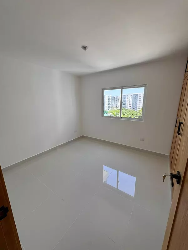 apartamentos - Apartamento 8vo Nivel en Ave. Hispanoamericana  4