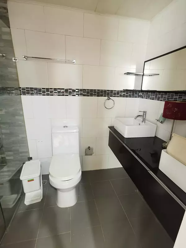apartamentos - Alquiler apto vacío en zona exclusiva de Evaristo Morales

* 3 hab
US$1,150 mant 3