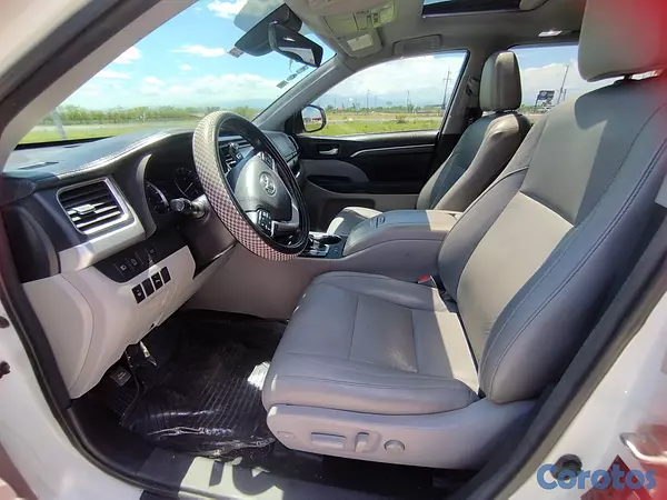 jeepetas y camionetas - 2017 Toyota Highlander Limited  9