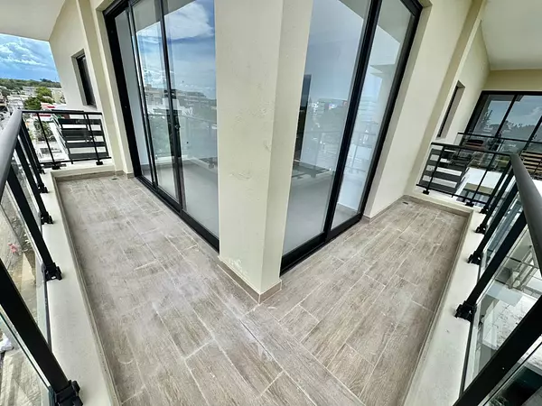 penthouses - Vendo Pent-hose nuevo en Los Prados. 2