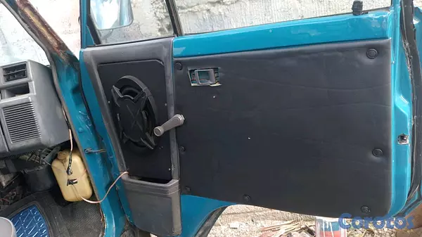 camiones y vehiculos pesados - camion Daihatsu delta año 2000 2