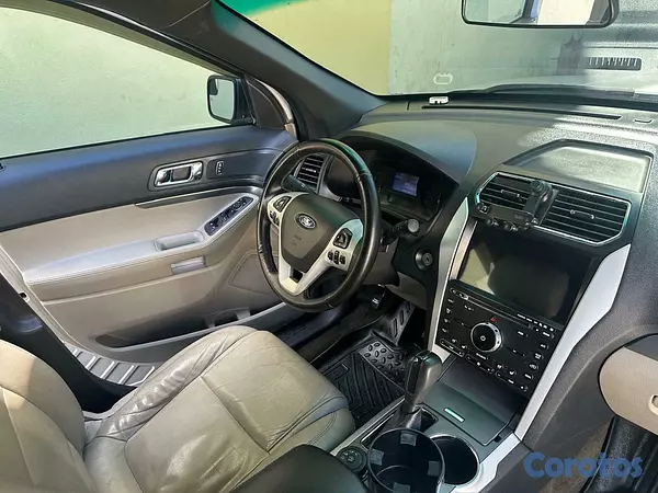 jeepetas y camionetas - Ford explorer XLT 2013  6