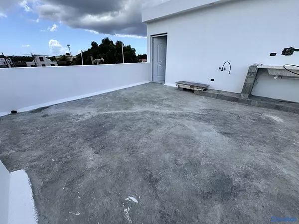 apartamentos - venta de casa de lujo con piscina y 4 habitaciones en la autopista de san isidro 9