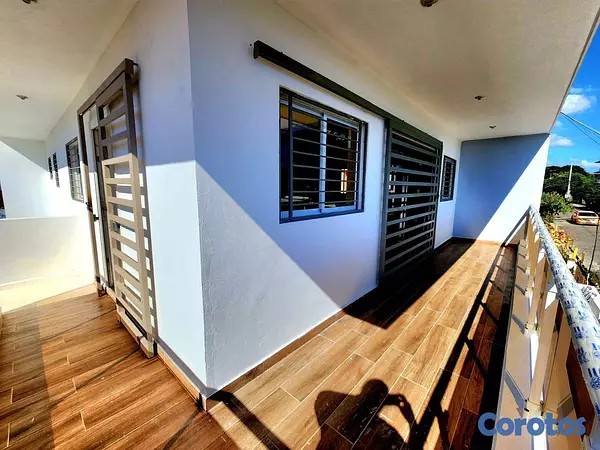 oficinas y locales comerciales - Casa comercial de 170mt2 en alquiler en Av. Indepe 10