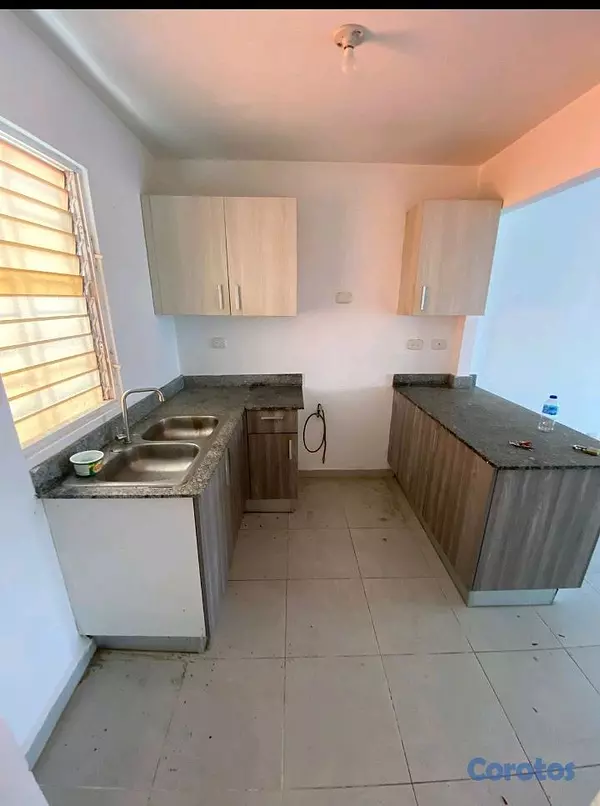 apartamentos - apartamento 4ta con terraza 3 habitaciones en la ave Jacobo majluta   3