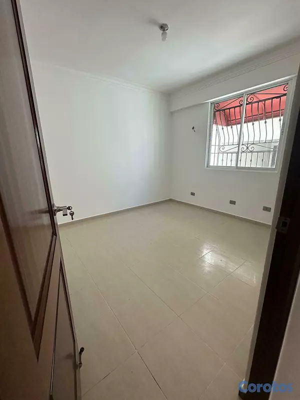 apartamentos - ALQUILO Apartamento en Piso 7 con 155 Metros en El 8