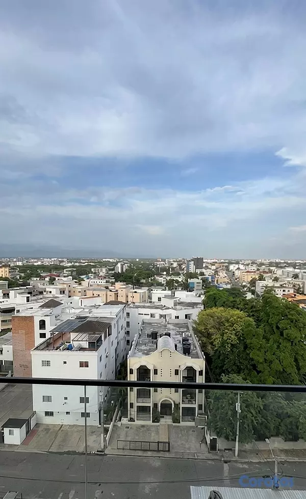 apartamentos - Apartamento de Lujo en La Esmeralda  2