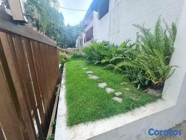 casas - Casa en venta en El Residencial Santo Domingo 4