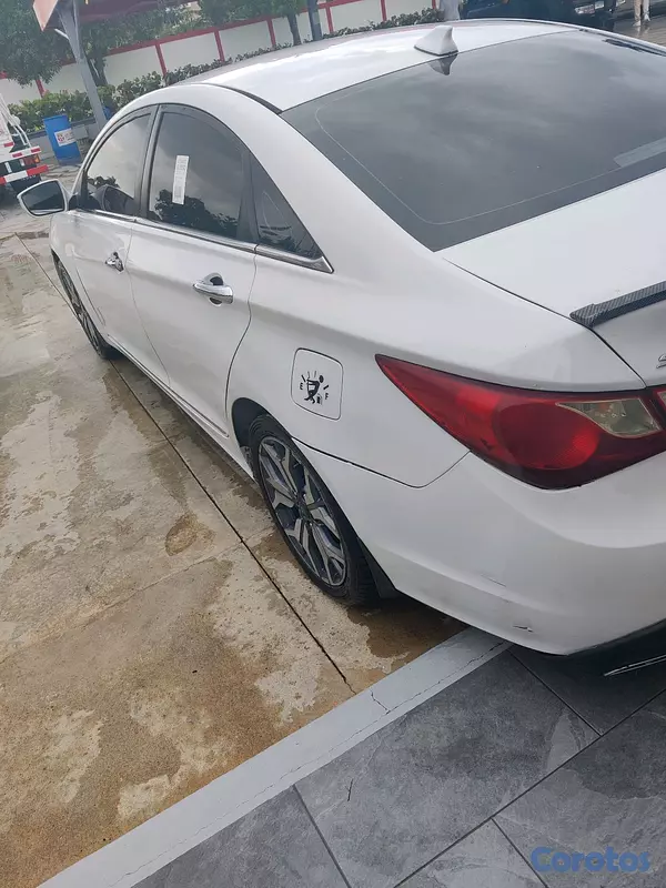 carros - se vende Hyundai Y20 2013 13