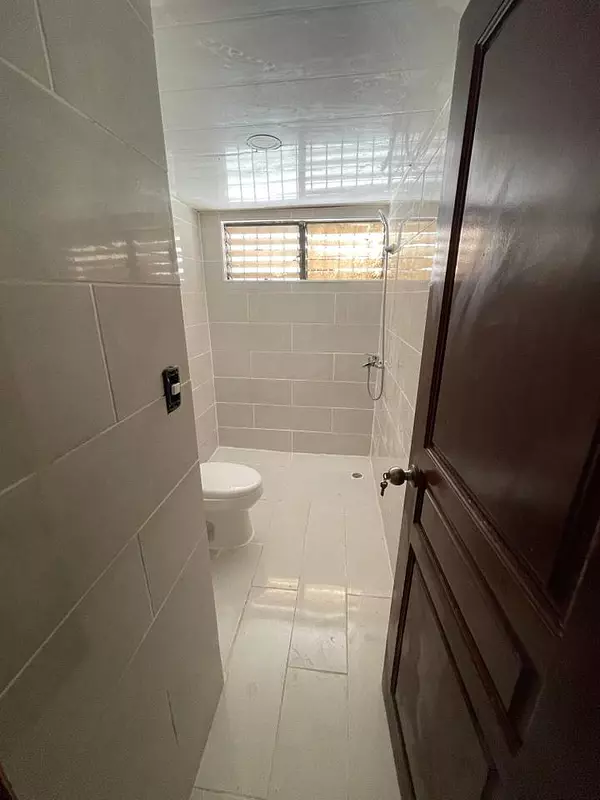 apartamentos - APARTAMENTO EN ALMA ROSA I, 2do nivel  céntrico 4