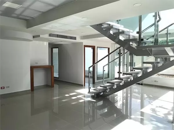 oficinas y locales comerciales - Local en torre corporativa 2