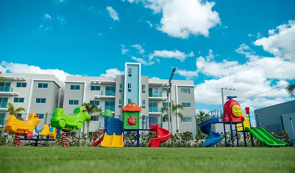 apartamentos - Se Vende Apartamento von Piscina en Llanos de Gurabo 5