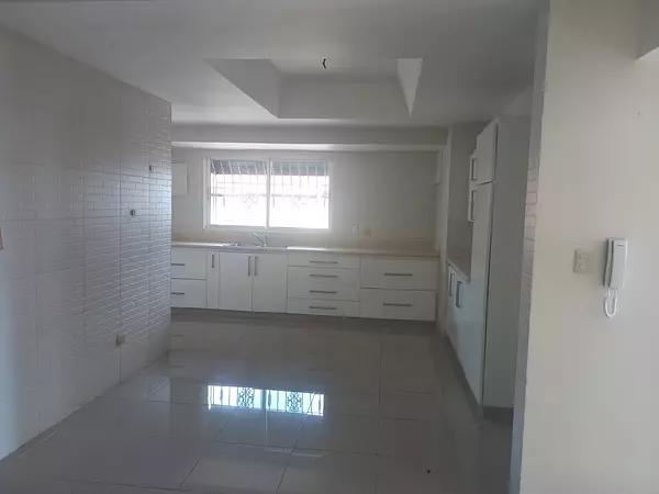 apartamentos - ALQUILO Apartamento de 215 metros en Bella vista a pocos metros de Downtown 5