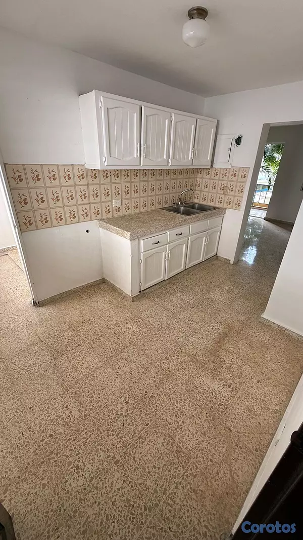 apartamentos - Coqueto, amplio y clásico PIANTINI  10