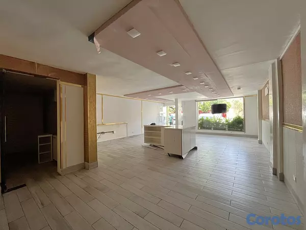 oficinas y locales comerciales - Local Comercial Alquiler Piantini de 120m2 – Prime 6