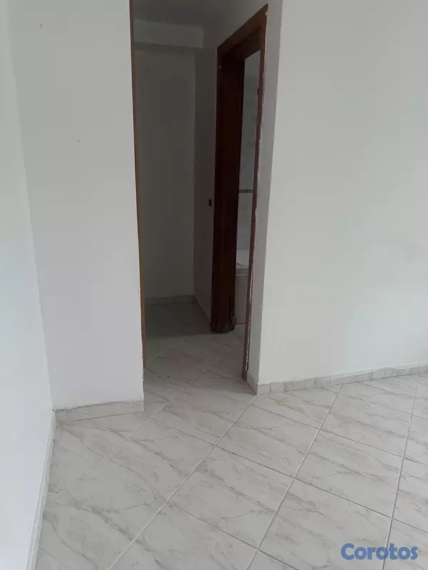 apartamentos - Penthouse de Dos Niveles en Alquiler – Avenida España.
 6