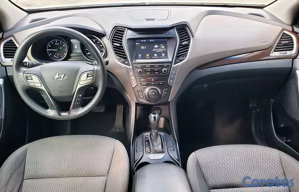 jeepetas y camionetas - Hyundai Santa Fe SE 2017 5