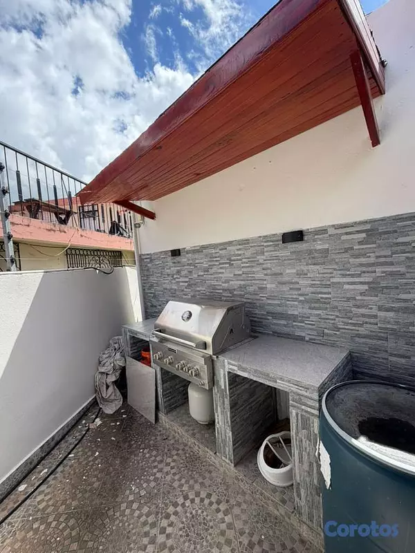 casas - CASA EN VENTA EN COLINAS, SANTIAGO. 2