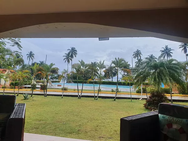 casas - Alquiler Casa Amueblada de 3 Habitaciones Ubicada en Los  Róbalos, Samaná  1