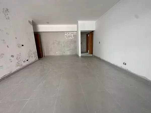 apartamentos - Vendo Mirador Norte, piso 4. 3 habitaciones con su baño 4