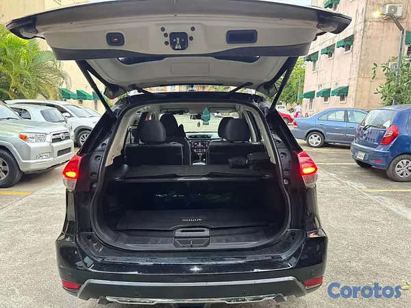 jeepetas y camionetas - NISSAN ROGUE SV CLEAN CARFAX  5
