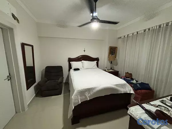 apartamentos - vendo renacimiento tres habitaciones 2.5 baños dos parqueos balcón servicio  5